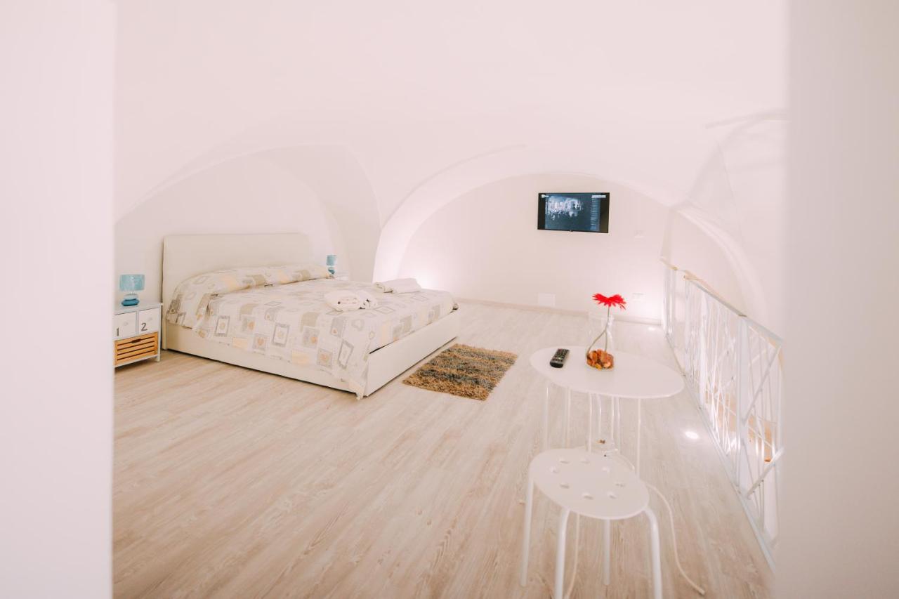 Bed Casa Vacanza Via Gallipoli - Corte Bari Бриндизи Экстерьер фото